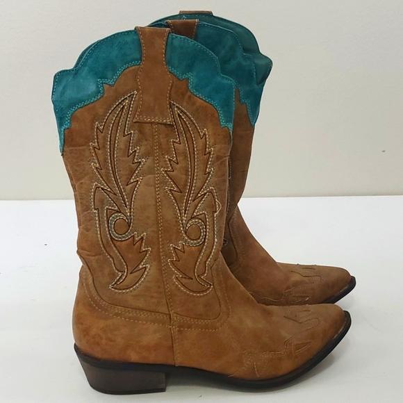 Coconuts by Matisse Shoes Coconuts Cowgirl Boots 6m Poshmark